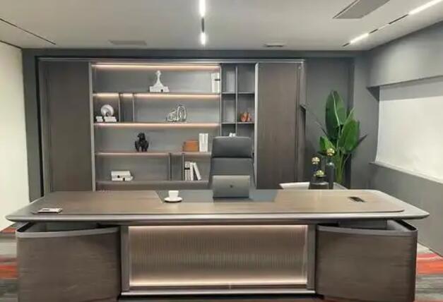 永康風(fēng)水大師老徐聊領(lǐng)導(dǎo)辦公室的朝向選擇