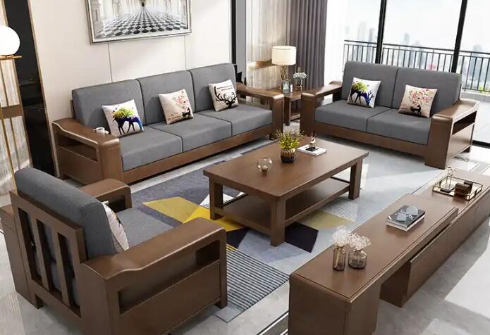 客廳沙發(fā)應(yīng)該怎么擺放才能招財轉(zhuǎn)運?